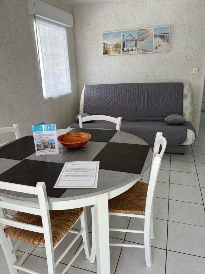 Hotel Residence Les Flots Saint-Palais-sur-Mer Exteriör bild