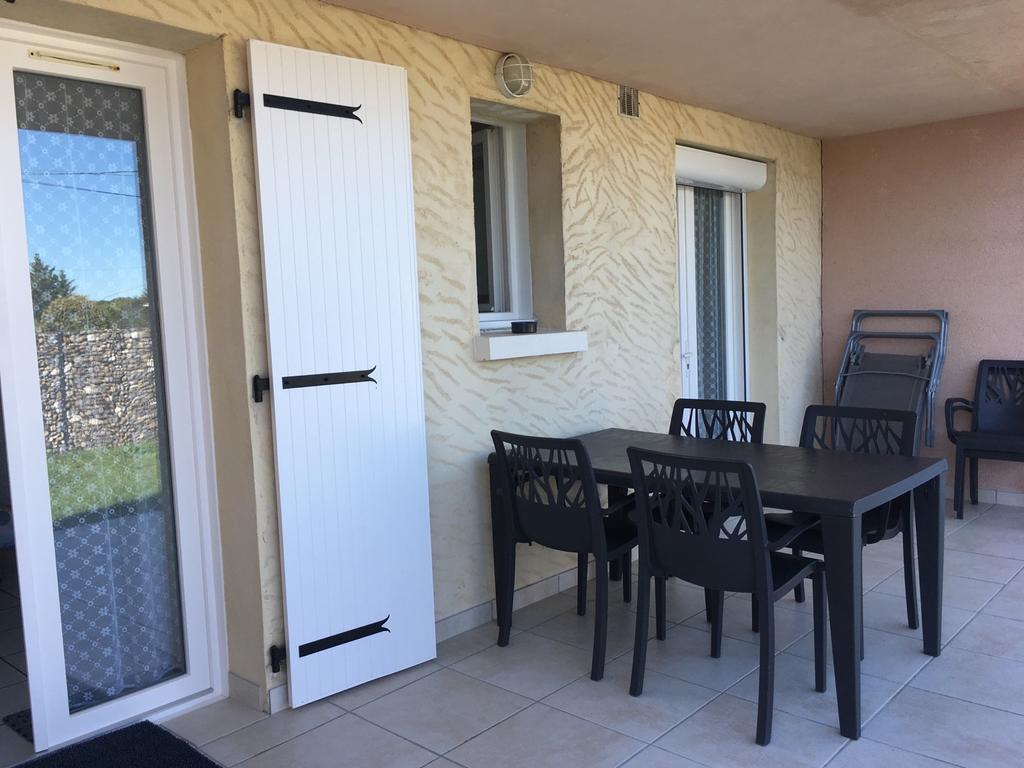 Hotel Residence Les Flots Saint-Palais-sur-Mer Exteriör bild
